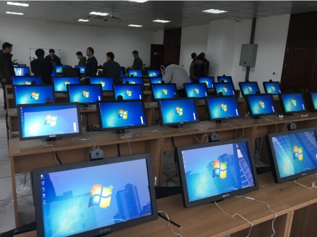 蘇州園區(qū)車管所考試機(jī)27臺(tái)、學(xué)習(xí)機(jī)48臺(tái)、排隊(duì)叫號(hào)系統(tǒng)
